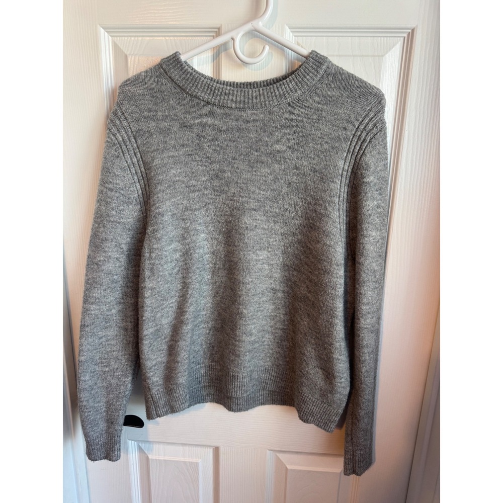A New Day Women's Gray Knit Sweater Size Medium Crewneck Lightweight Pullover‎